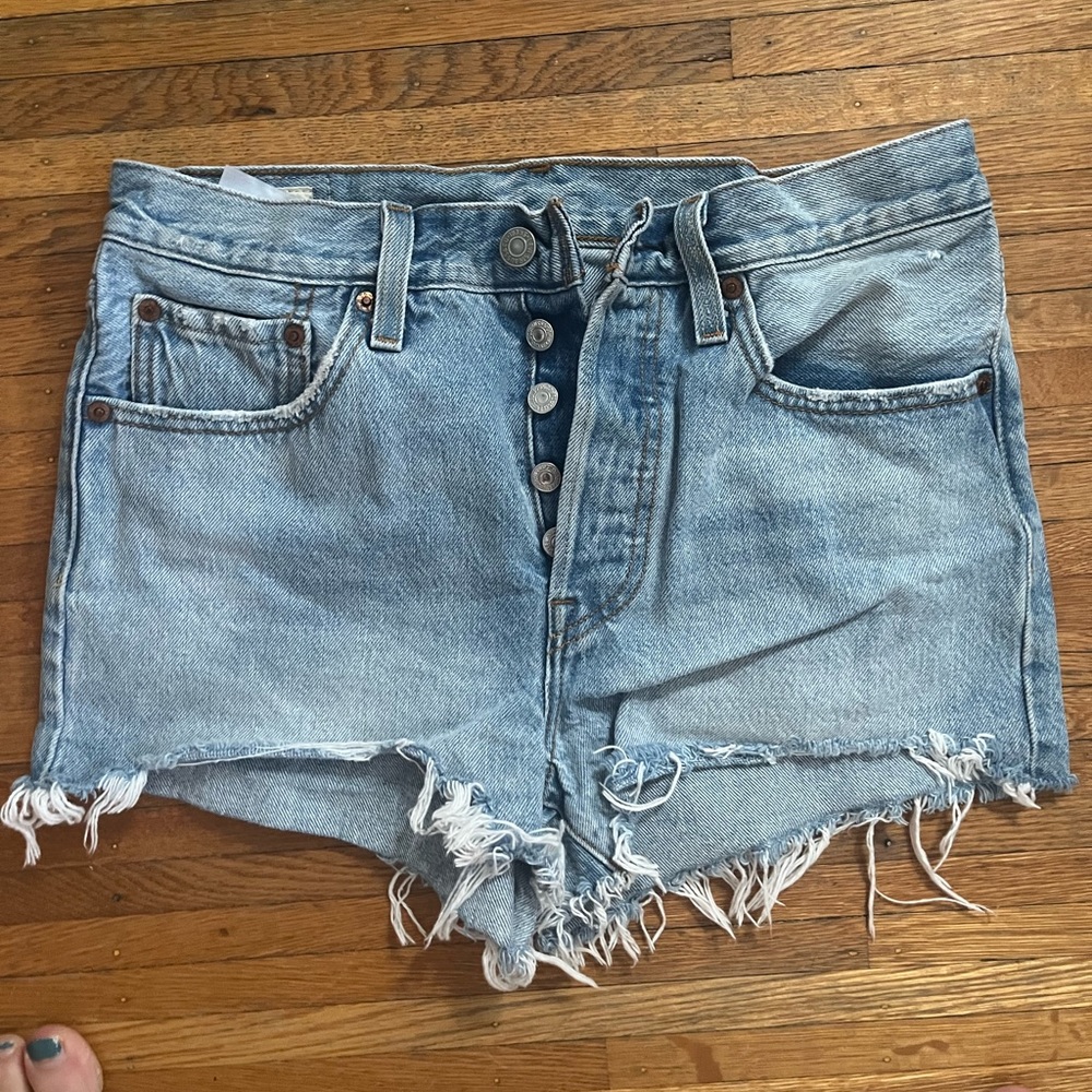 NWOT Levi 501 Jean shorts